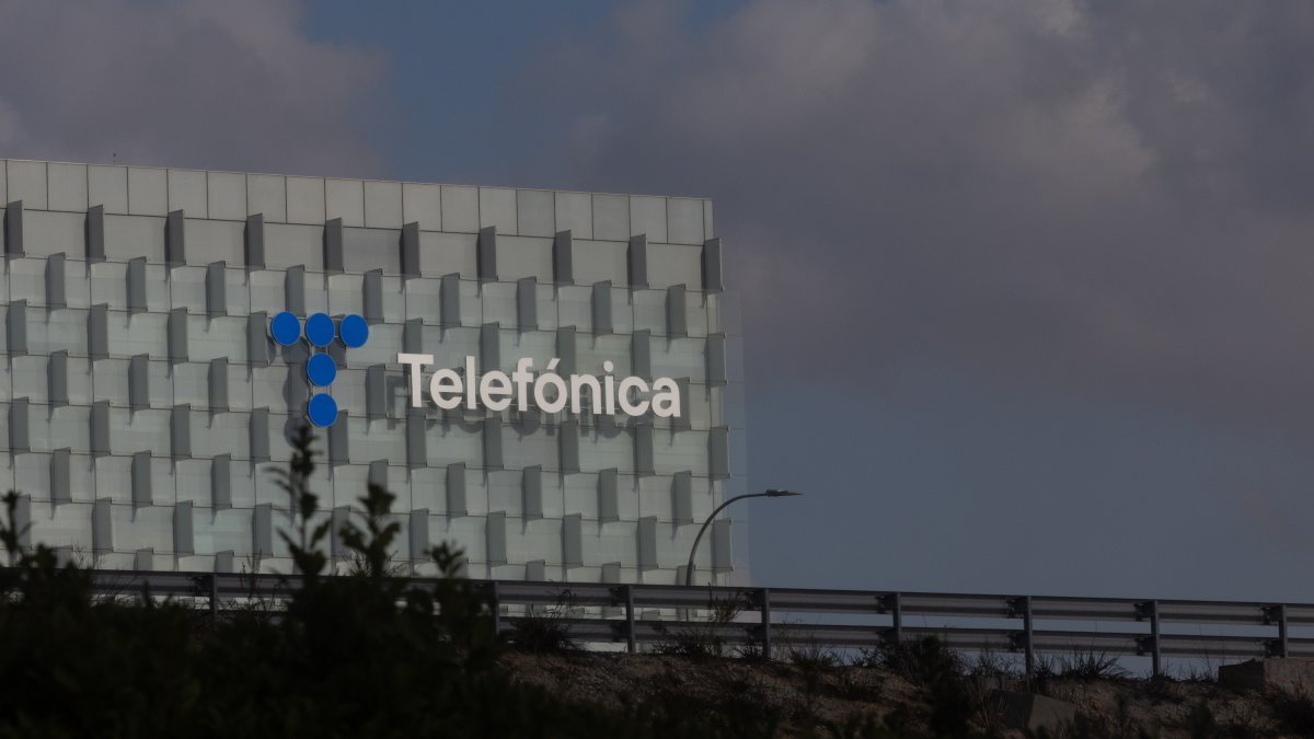 (Foto de ARCHIVO)
Fachada de la sede de Telefónica, a 7 de noviembre de 2024, en Madrid (España). Eduardo Parra / Europa Press
07 NOVIEMBRE 2024