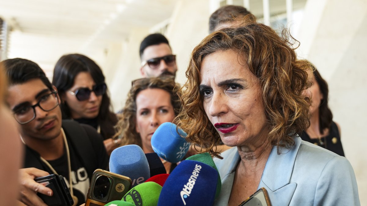 La vicepresidenta primera del Gobierno y ministra de Hacienda, María Jesús Montero.