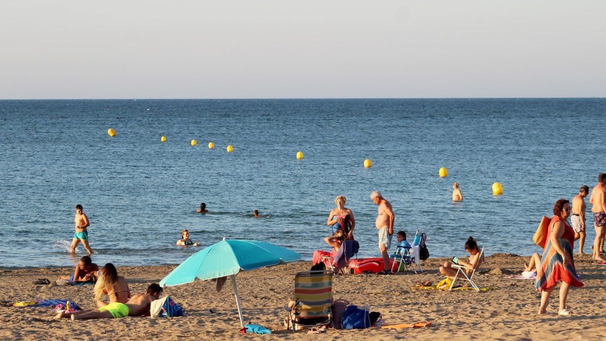 Imagen de archivo de una playa de Dénia