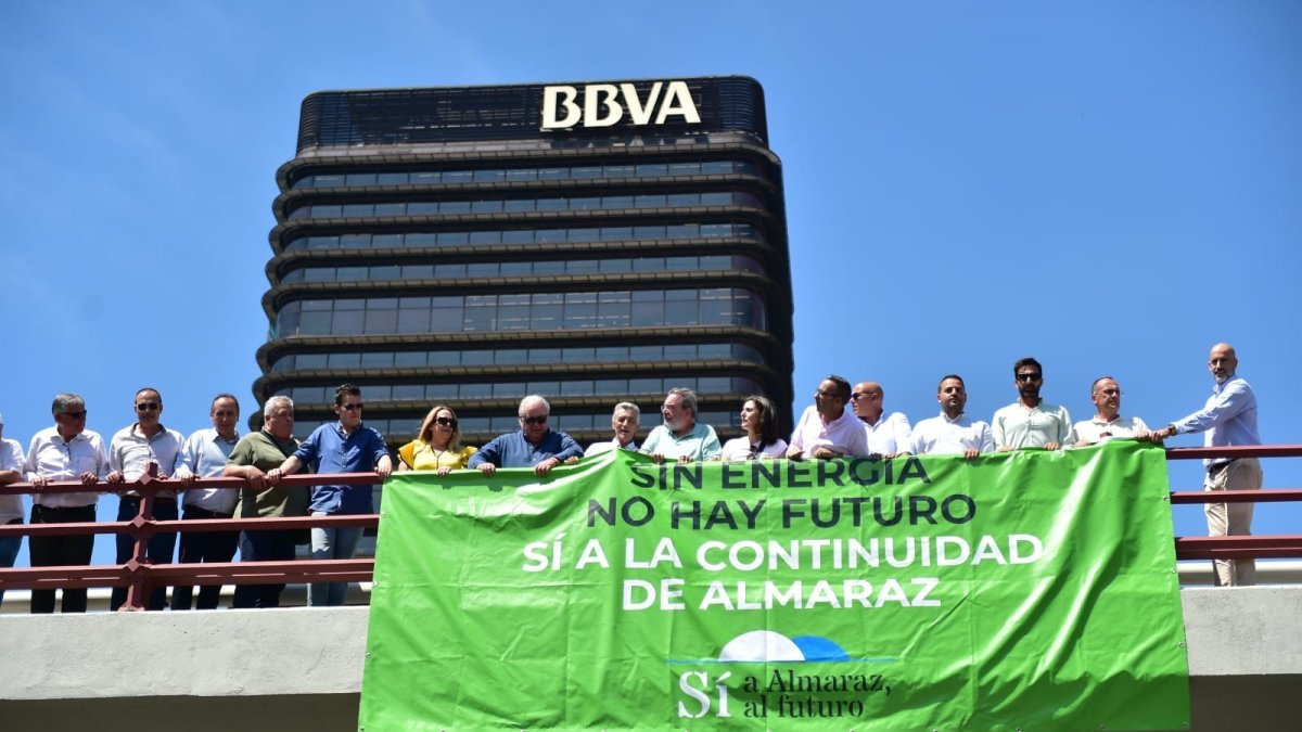 La plataforma 'Sí a Almaraz' registra una carta en MITECO en la que piden a Aagesen la continuidad de la central.