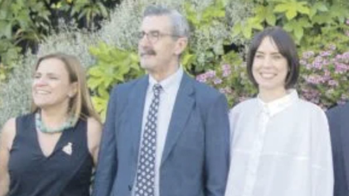 El alto comisionado del Gobierno de Pedro Sánchez para la dana, José María Ángel, entre Pilar Bernabé y Diana Morant