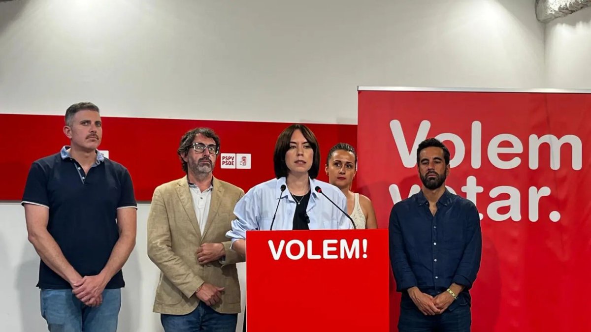 Diana Morant, con la cúpula del PSPV, comparece para defender a José María Ángel