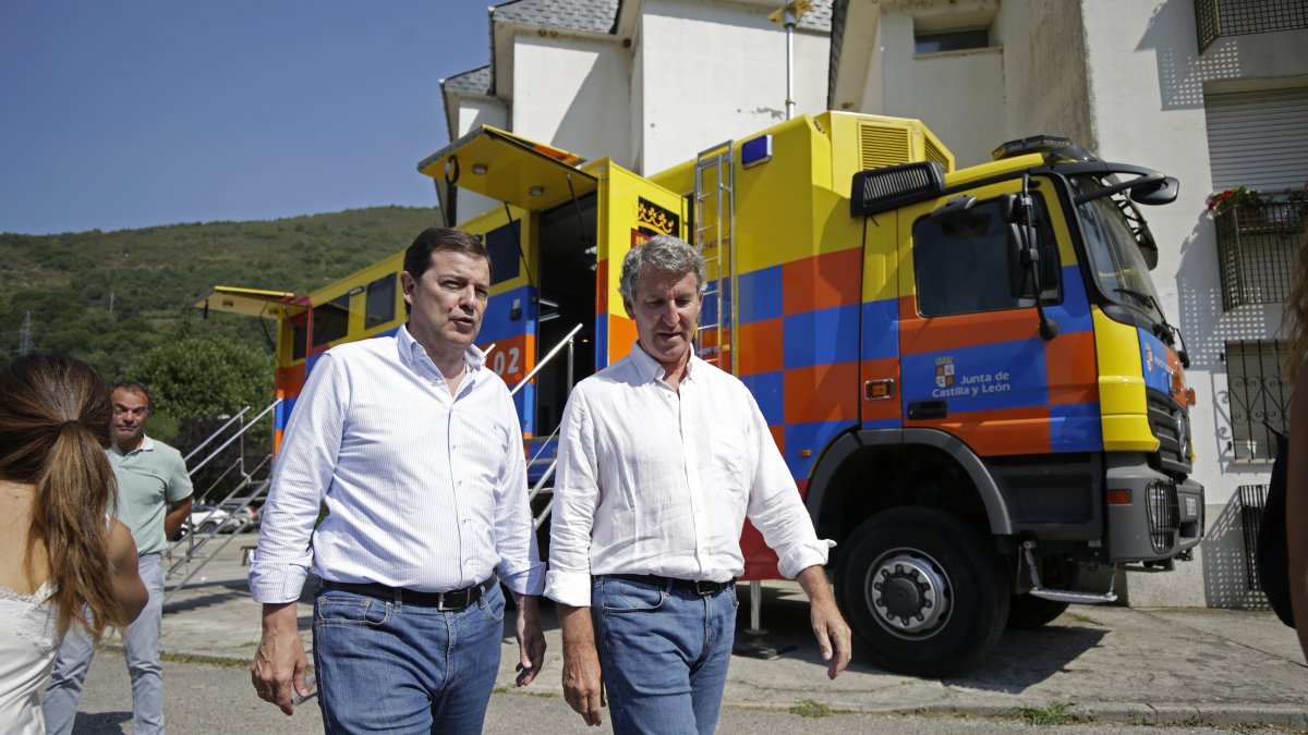 Feijóo estalla contra Sánchez por los incendios: la ayuda solicitada por Rueda y Mañueco llega a cuentagotas
