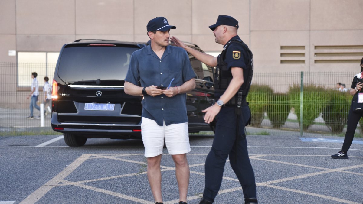 Telecinco airea un email de una nueva novia de Iker Casillas y anuncia boda