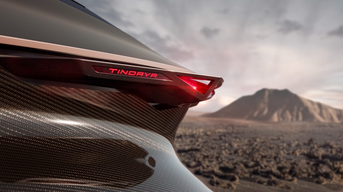 Cupra Tindaya: la montaña volcánica que inspira la simbiosis entre el conductor y la máquina