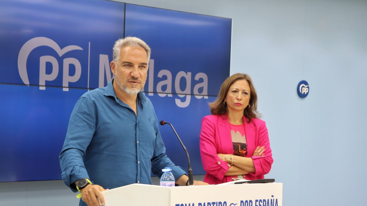 Elías Bendodo (PP) no se arrepiente de llamar "pirómana" a Virginia Barcones y vuelve a la carga