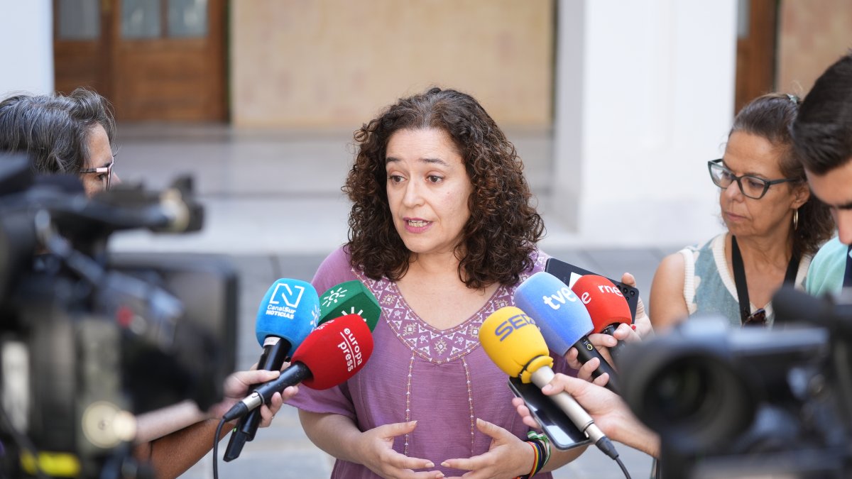 La izquierda andaluza tendrá que buscar recambio para Inmaculada Nieto (IU) que da un paso al lado