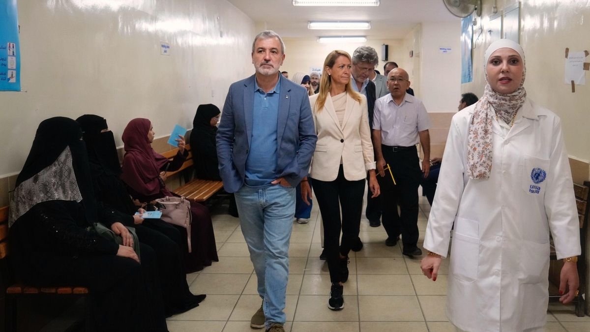 La hipocresía del PSOE en Barcelona: Collboni da 4 veces más dinero a Palestina que a los barceloneses que pasan hambre