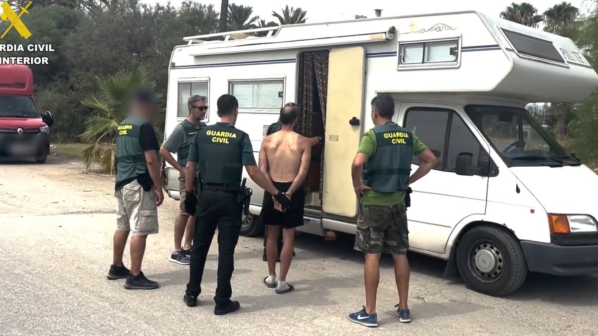 Detenido y en prisión un pirómano por provocar seis incendios forestales en Málaga