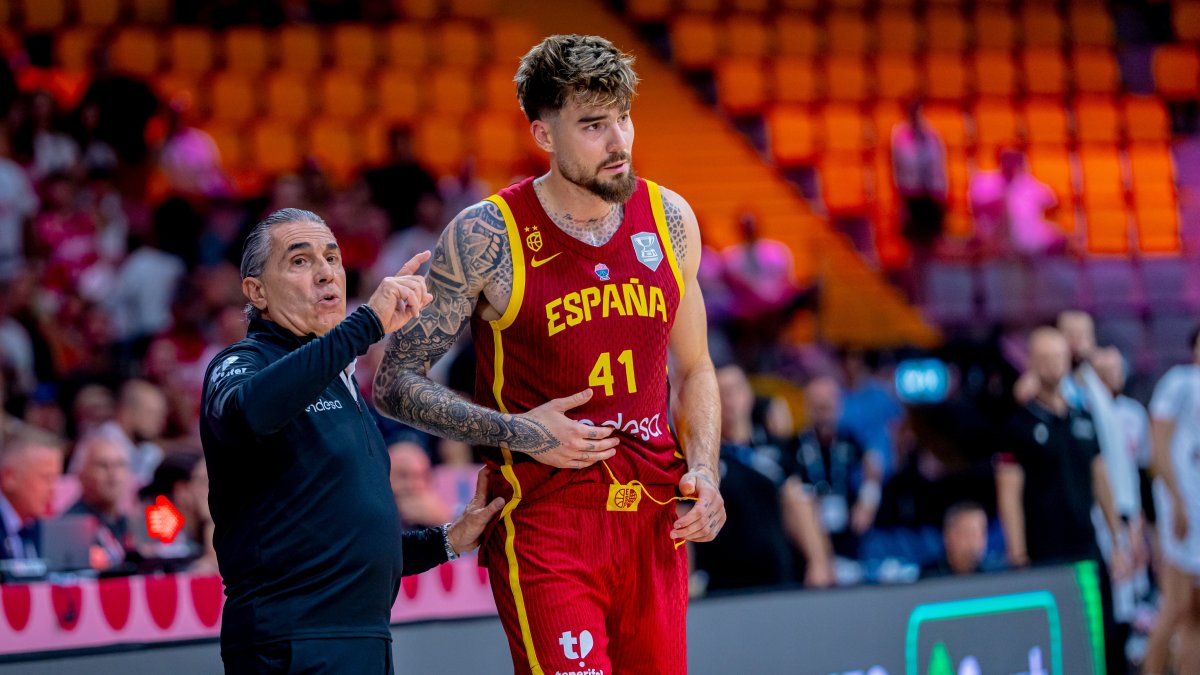 España debuta con una preocupante derrota