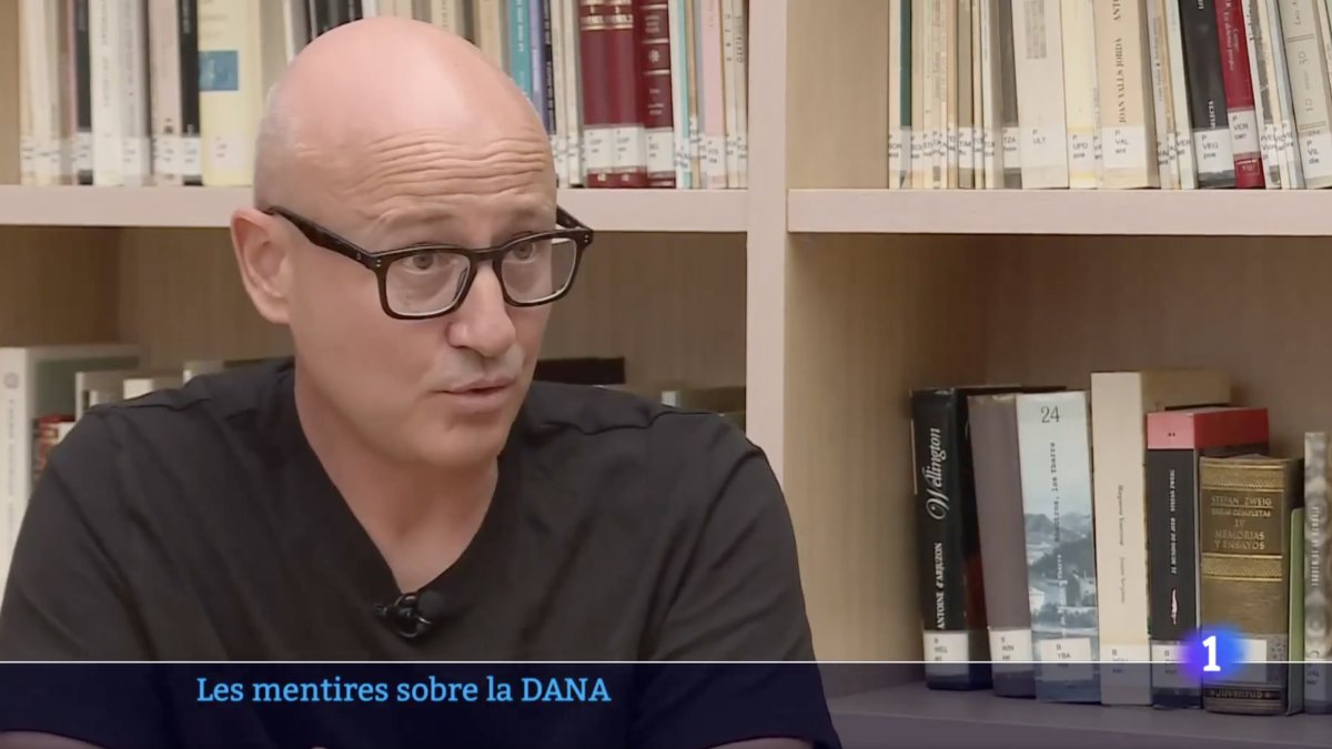 Así manipula TVE la dana: saca un 'estudio' de un profesor que insulta a Mazón para defender a la Aemet