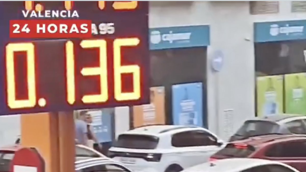 Gasolina a 0,13 euros el litro: el error de una gasolinera de Alfafar desata la locura por repostar