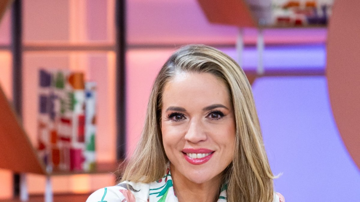 Cristina Lasvignes.