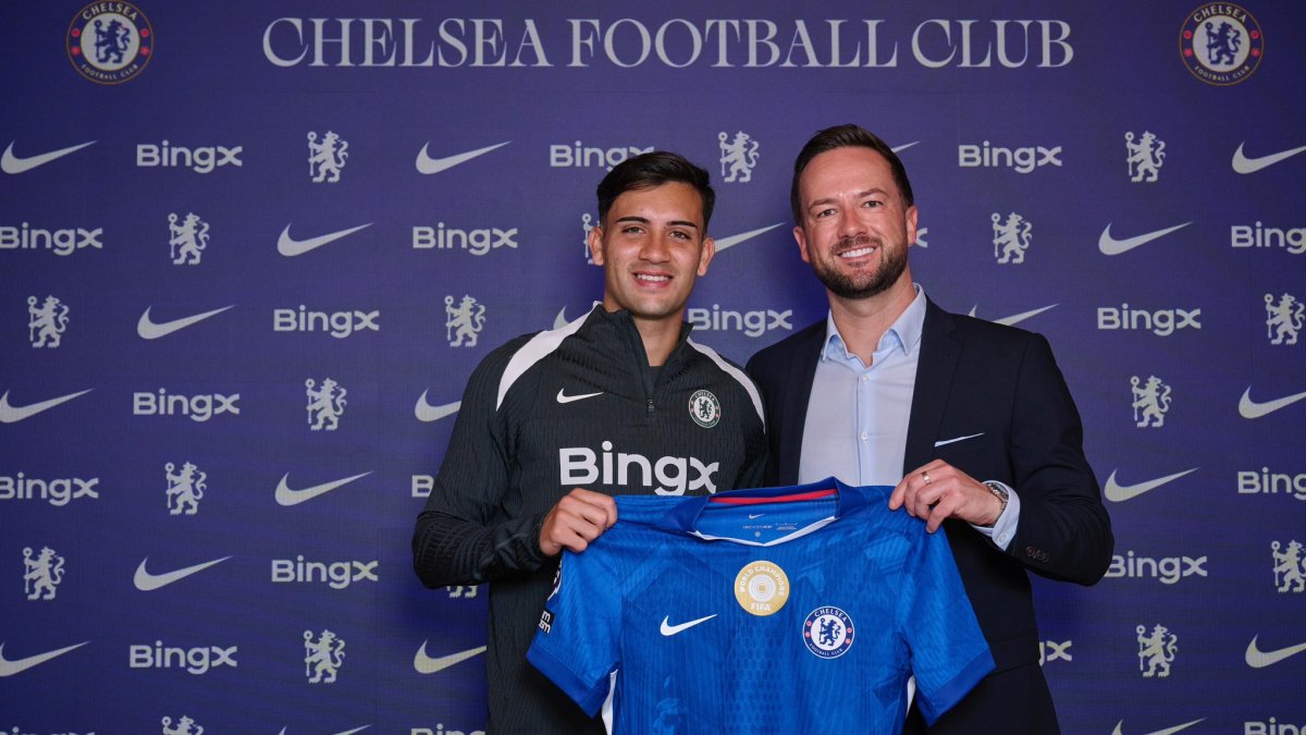 El Chelsea presenta a Buonanotte