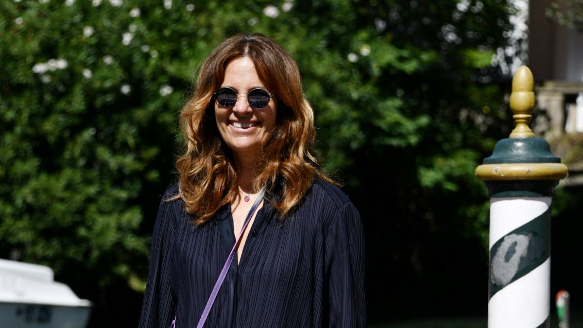 Quién es la misteriosa mujer, íntima de Tom Cruise, que va a heredar el legado de Giorgio Armani