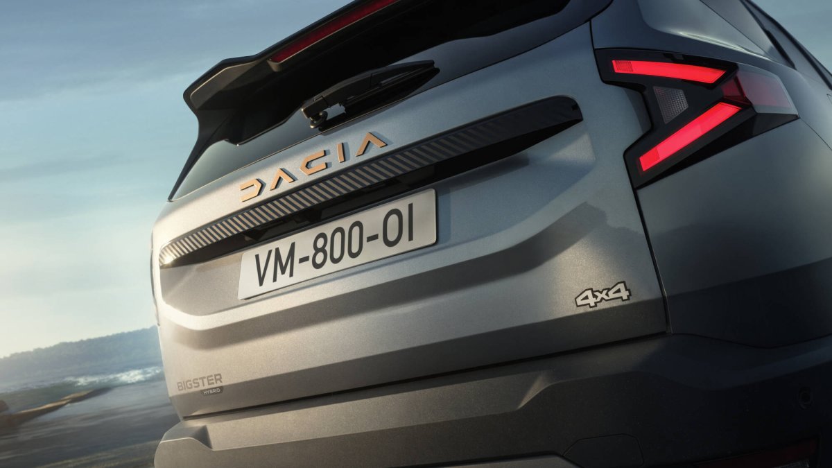 Dacia refuerza su liderazgo en GLP con el nuevo hybrid-G 150 4x4 para Duster y Bigster