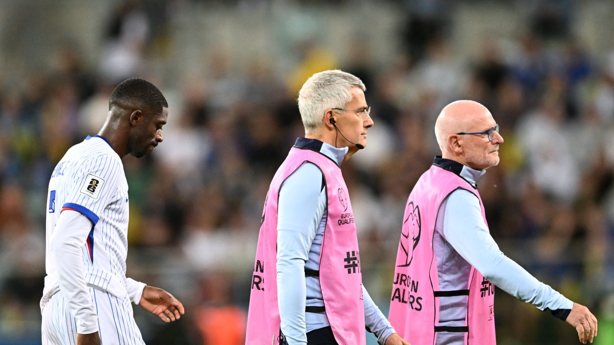 Dembélé tuvo que salir del partido contra Ucrania por lesión