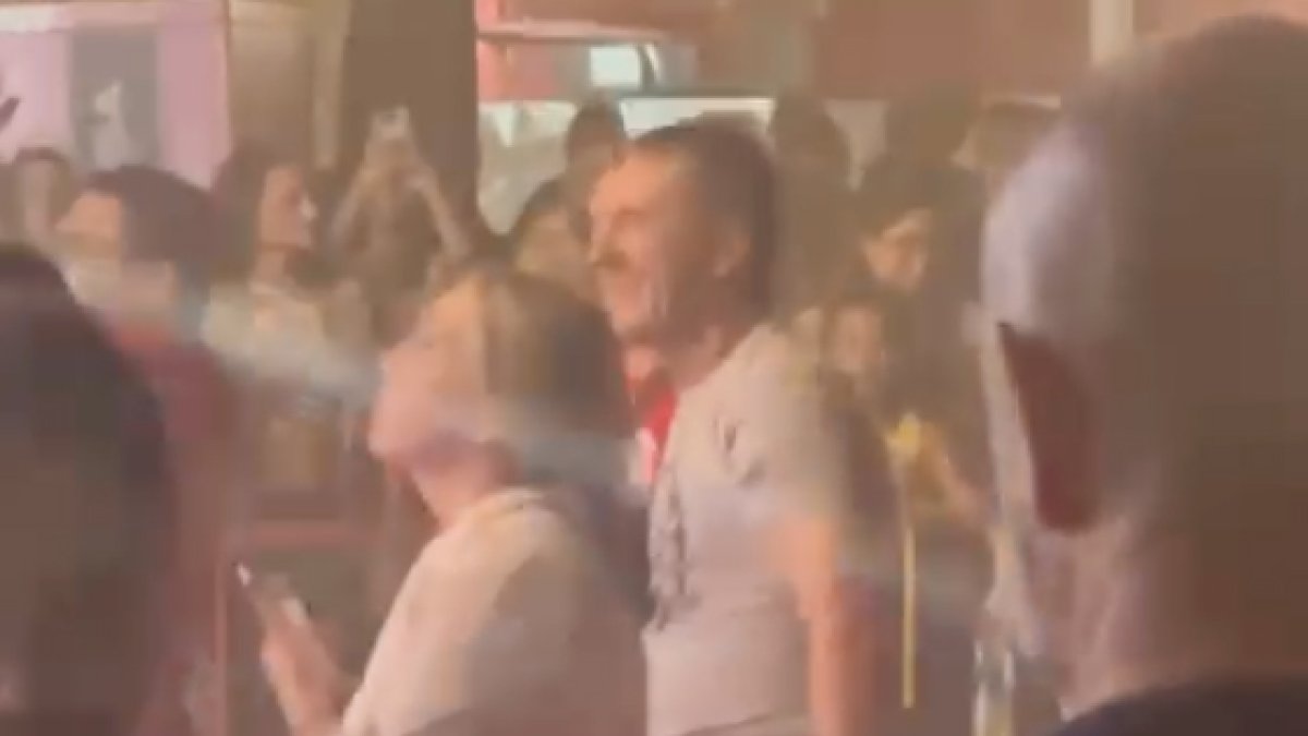 El concejal pega patadas del PSOE se va de juerga en lugar de dimitir y se recochinea ante toda Moncada