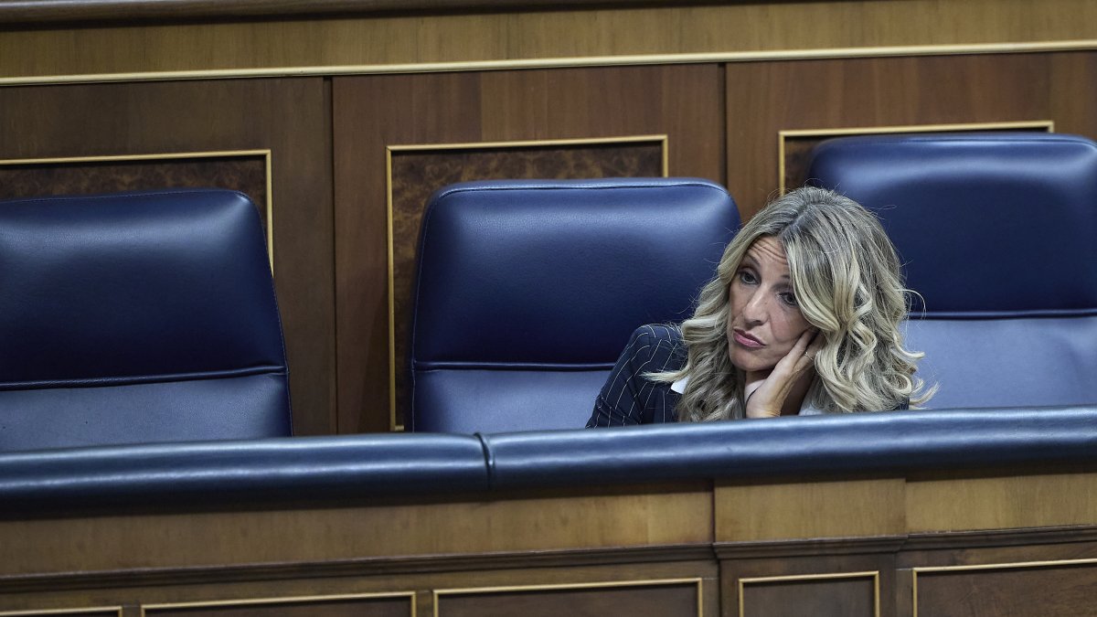 El peor día de Yolanda Díaz: Sánchez la deja tirada por irse al cine y se come tener que justificarlo