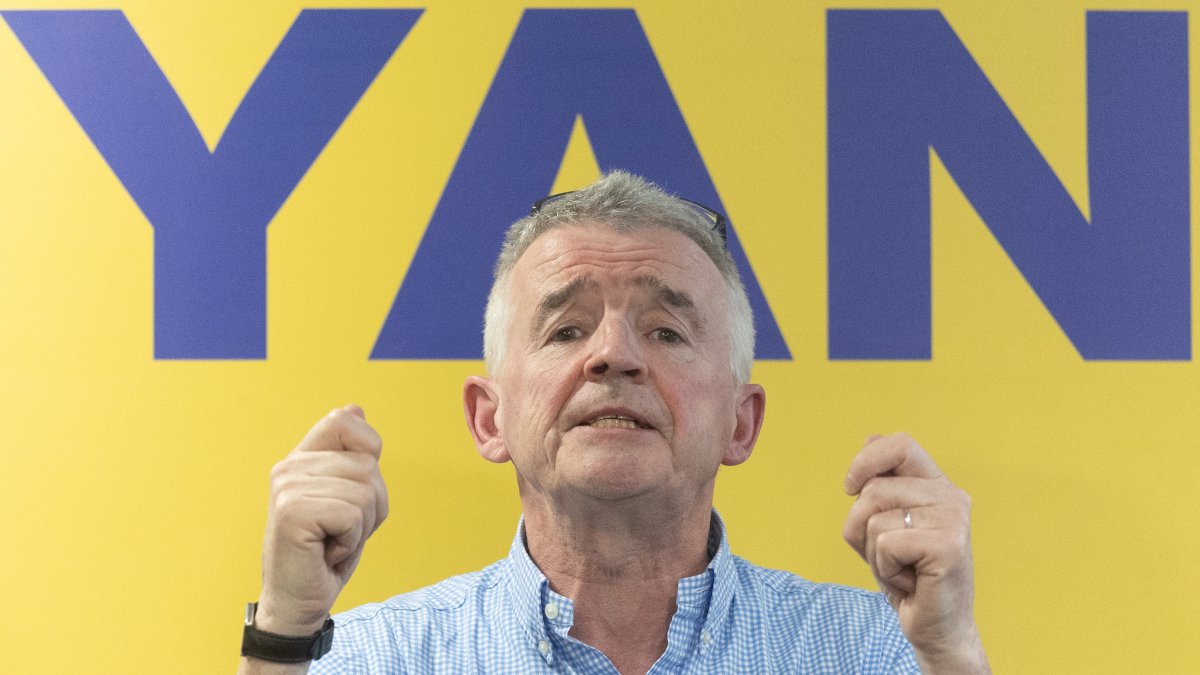 Ryanair amenaza con recortar otro millón de plazas el próximo verano si Aena no baja las tasas