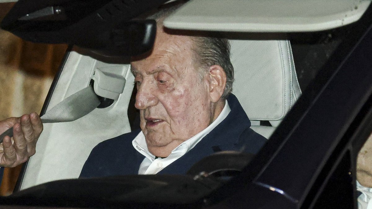 Inesperado palo al Rey Emérito: una sospechosa ‘mano negra’ paraliza la publicación de sus memorias