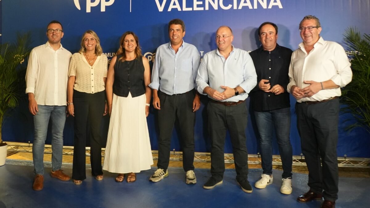 El PPCV inicia el curso político con un acto multitudinario en Benidorm