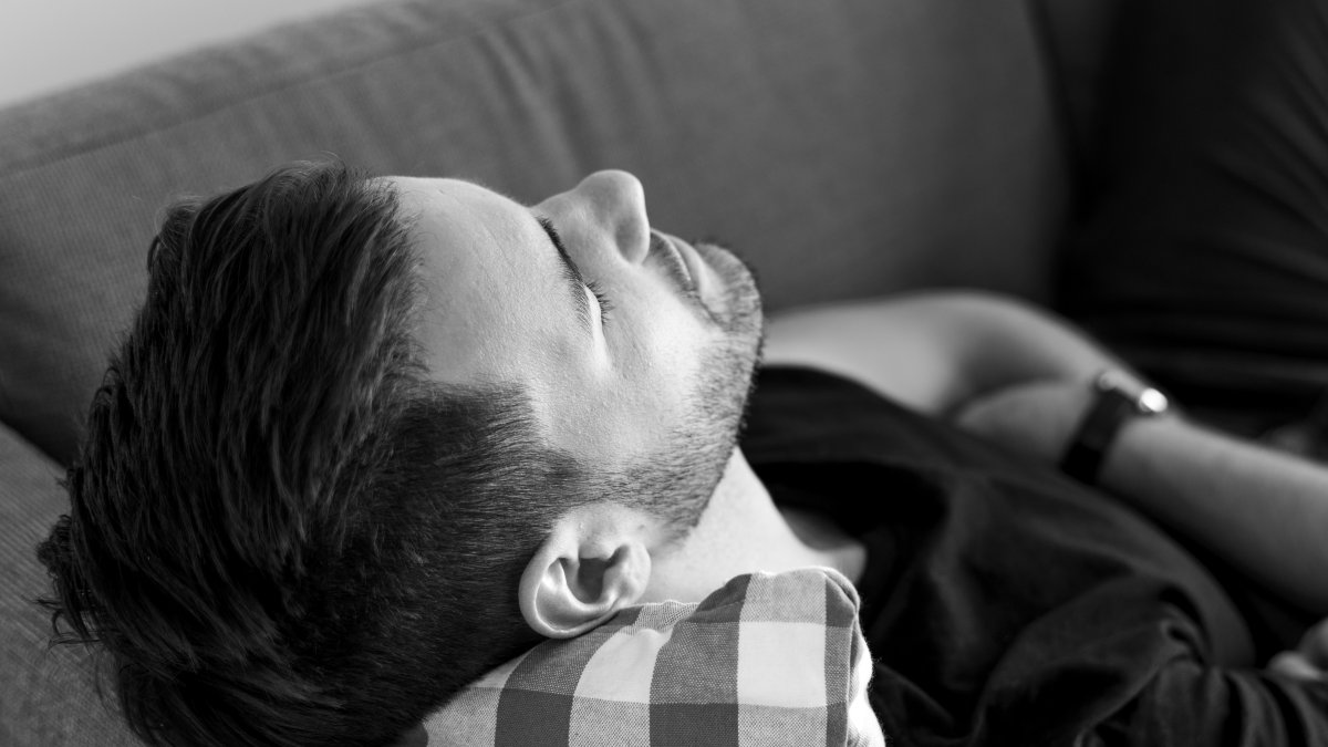 Los expertos explican por qué una siesta de 20 minutos pueda afectar de forma positiva tu salud