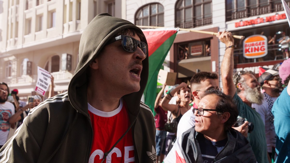 RTVE censura a Perico Delgado al criticar la violencia en la última etapa de La Vuelta
