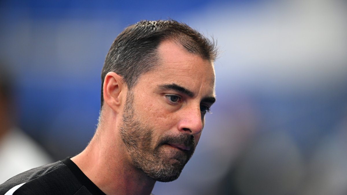 Rubén Selles, primer entrenador español despedido en Inglaterra