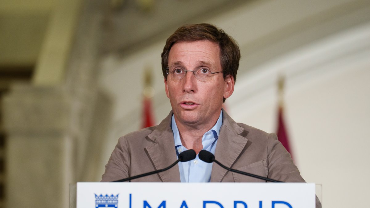 Almeida da una lección frente a una izquierda enloquecida: “no les importa Palestina, sólo tapar sus escándalos”