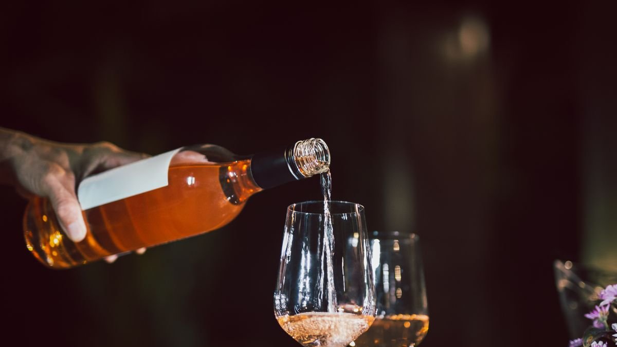 ¿Tinto o blanco? Esta vinoteca guarda tus vinos a la temperatura perfecta y está rebajada un 30 %