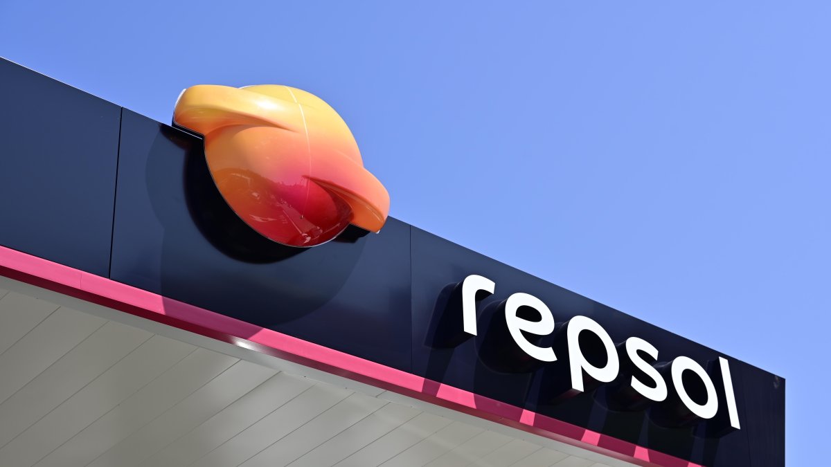 Repsol lanza descuentos de 40 céntimos por litro en carburante y para la recarga eléctrica de Waylet