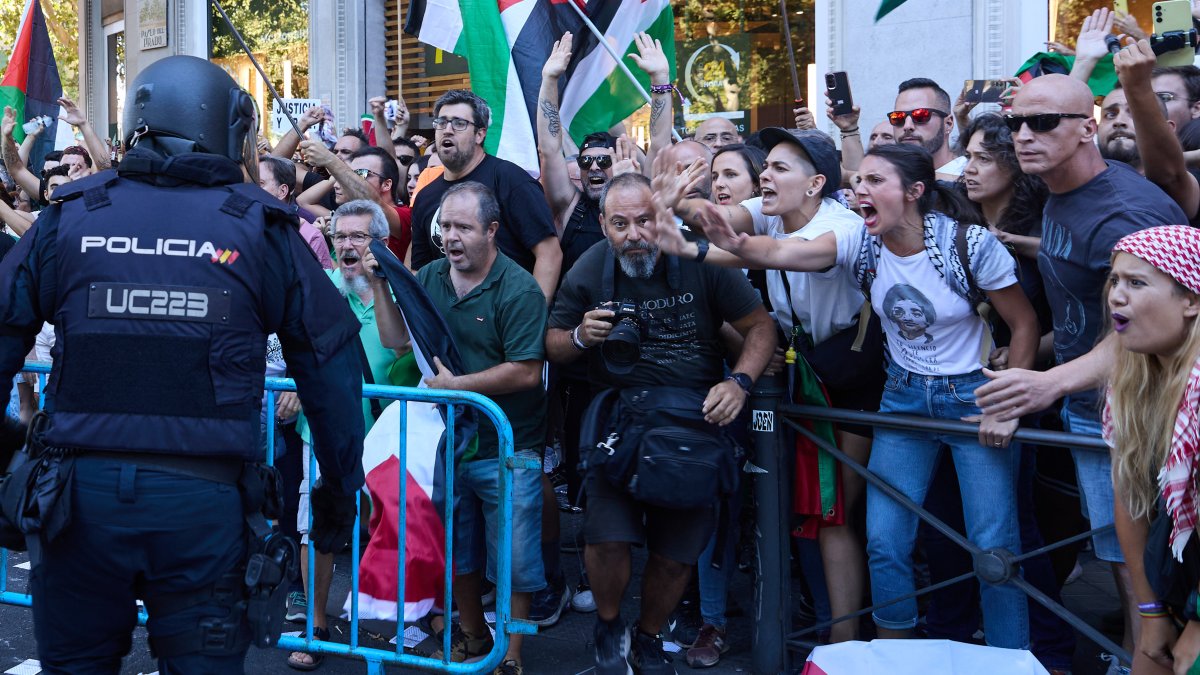 Irene Montero e Ione Belarra, de "mani" por Palestina pero sin dejar atrás los lujos: un guardaespaldas para cada una