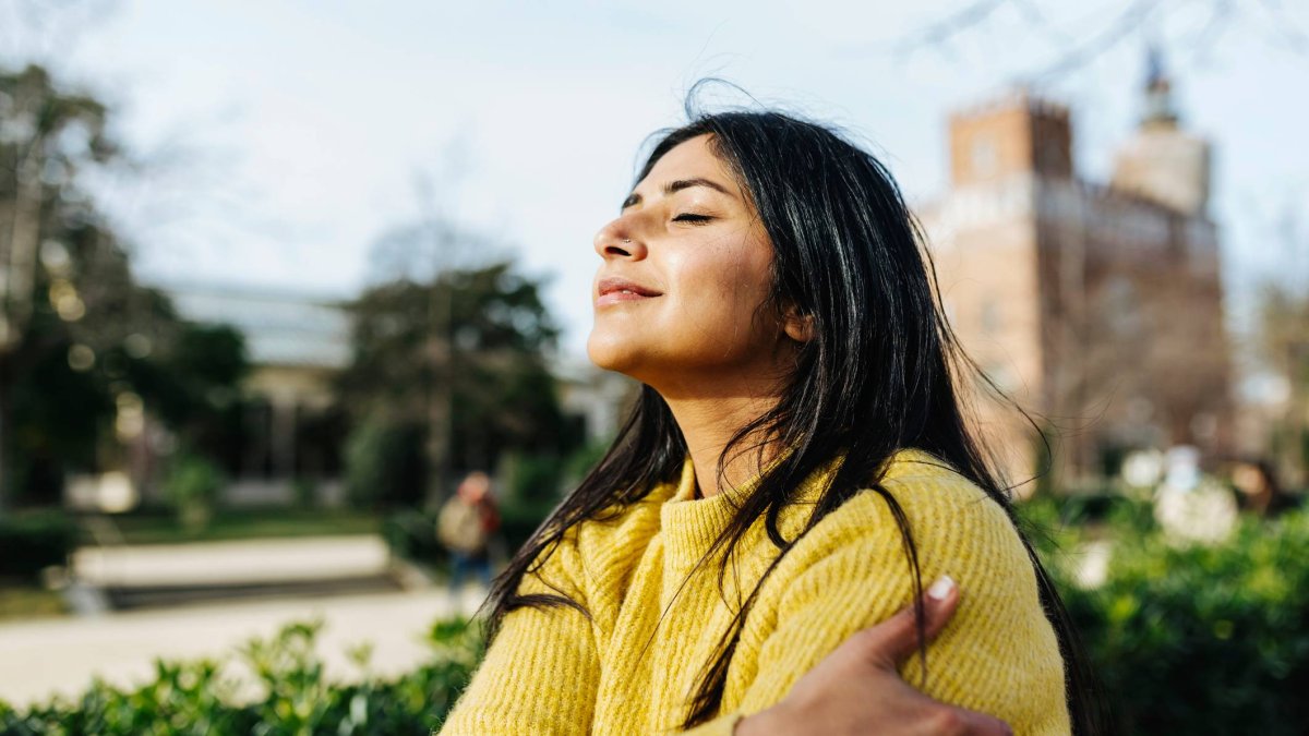 El microhábito que marca la diferencia cuando todo te sobrepasa, según una de las 100 mujeres más innovadoras en el ámbito de la salud