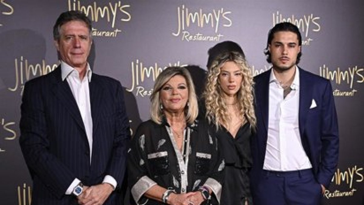 Terelu Campos se posiciona en la "guerra" de Mar Flores sin pronunciar una palabra