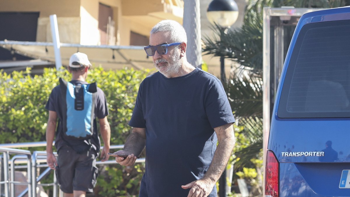 Sacan a la luz el "colchón lleno de dinero" de Agustín Pantoja que cuestiona su deuda con Hacienda