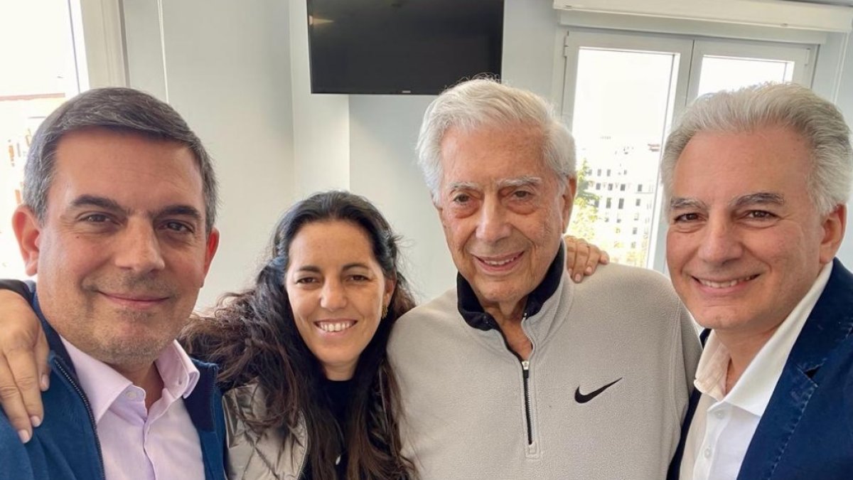 Tormenta judicial: los hijos de Vargas Llosa preparan una denuncia contra Isabel Preysler