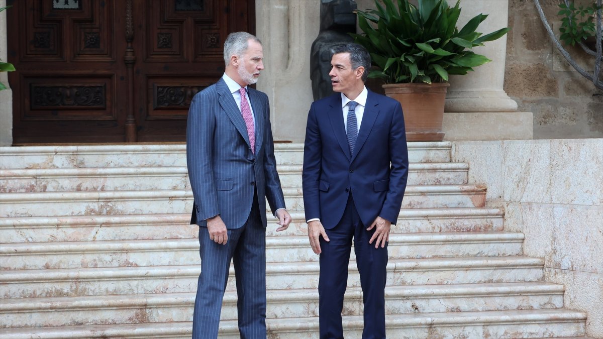 Nuevo ataque de Pedro Sánchez al Rey Felipe: inédita operación interna en TVE contra la Casa Real