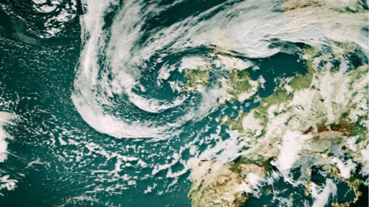 ¿Notaremos la influencia del huracán Gabrielle en España?