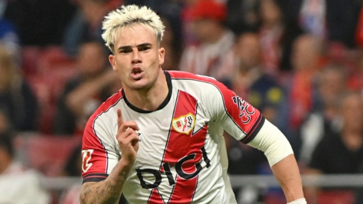 Julián reina en la locura