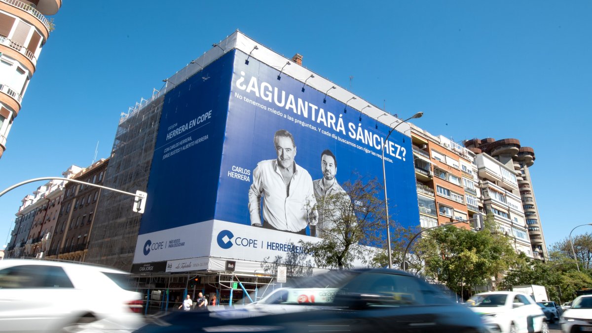 Herrera y COPE lanzan la ofensiva final contra Moncloa: información letal contra Pedro Sánchez