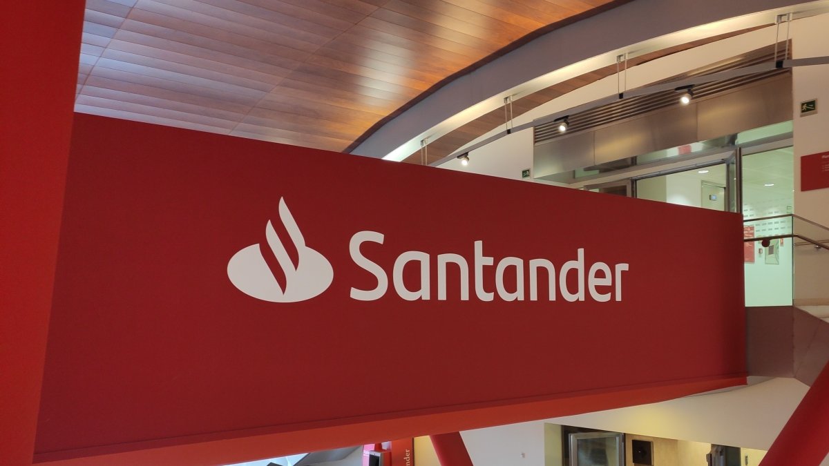 Banco Santander facilita que se puedan pagar las compras de Amazon de manera fraccionada