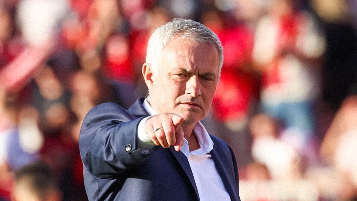 Mourinho vuelve a hacer de las suyas