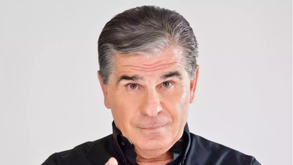 Canción cachonda para Sara Montiel y caballo para Estefanía: Pedro Ruiz repasa su vida en anécdotas