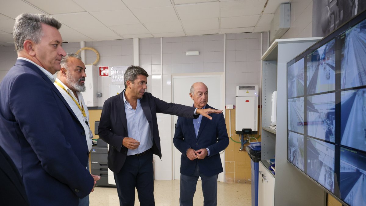 Al PP valenciano le vuelve a atropellar el relato del PSOE sanchista en la alerta por lluvias: "no aprendemos"