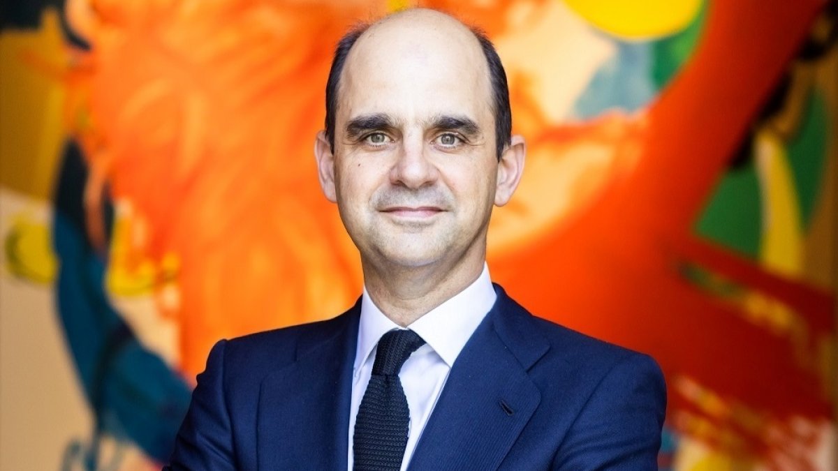 Carlos March deja la presidencia de Alba y es sustituido por Juan March de la Lastra