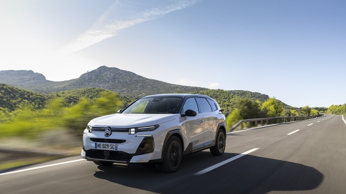 Probamos el Citroën C5 Aircross, ahora enchufable y eléctrico