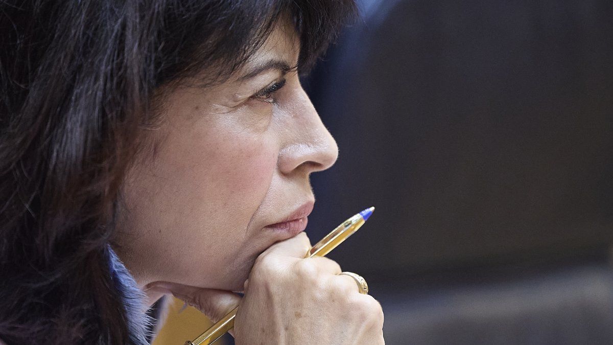 El falso perdón de Redondo por las pulseras antimaltrato: ruido, excusas y ninguna asunción de responsabilidades
