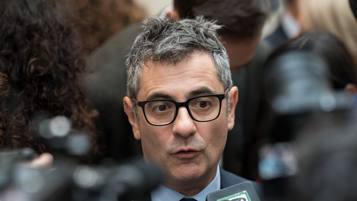 Bolaños 'se pone' con la encuesta fake de Iván Redondo y le bajan los humos: "pues convocad elecciones"