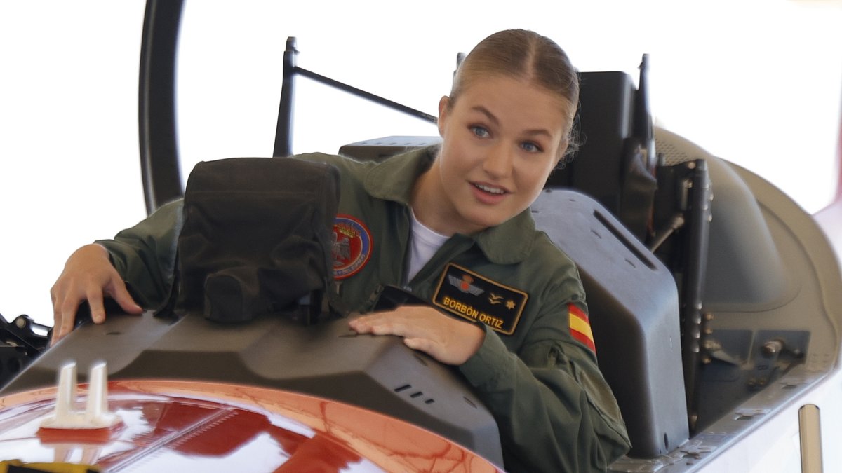 Medidas drásticas: pánico ante un posible accidente aéreo de la Princesa Leonor en San Javier